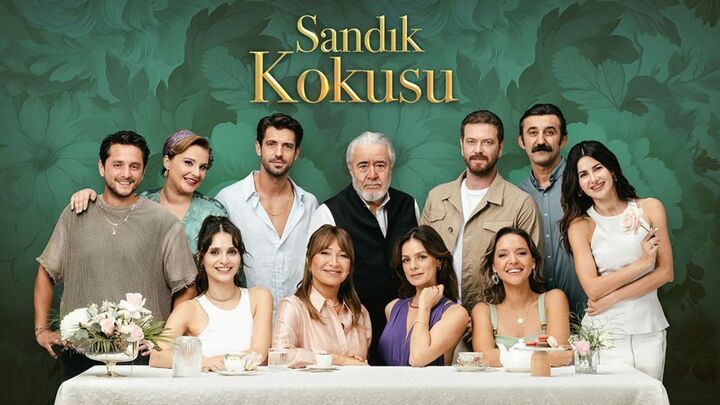 مسلسل رائحة الصندوق مترجم